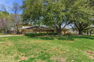 2326 Forest Hills Rd, Grapevine, TX 76051 - Photo 37