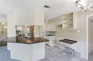 2326 Forest Hills Rd, Grapevine, TX 76051 - Photo 11