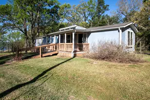 2781 Lake Breeze Dr, Chandler, TX 75758 - Photo 15