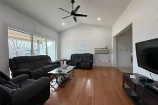 2552 NW 1090 Rd, Corsicana, TX 75110 - Photo 7