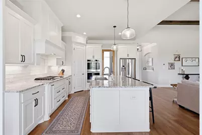 2009 Eagles Ridge Drive, Weatherford, TX 76087 - Photo 11