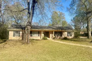 545 26th St SE, Paris, TX 75460 - Photo 1