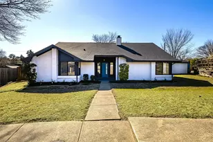 5607 Emrose Cir, Dallas, TX 75227 - Photo 1