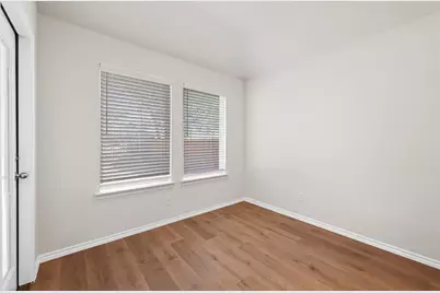 2313 N Montgomery Street, Sherman, TX 75090 - Photo 9