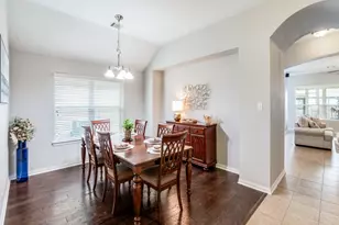 705 Lovebird Ln, Little Elm, TX 75068 - Photo 7