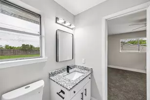 1702 Northcrest Dr, Arlington, TX 76012 - Photo 27