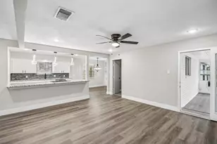 1702 Northcrest Dr, Arlington, TX 76012 - Photo 9