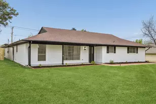1702 Northcrest Dr, Arlington, TX 76012 - Photo 1