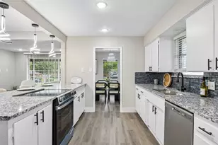 1702 Northcrest Dr, Arlington, TX 76012 - Photo 9