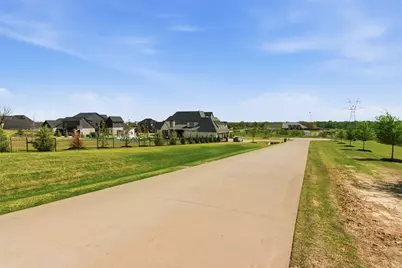 1318 Avalon Court, Bartonville, TX 76226 - Photo 25