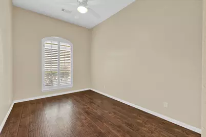 6705 Marie Weldon Court, Arlington, TX 76001 - Photo 19