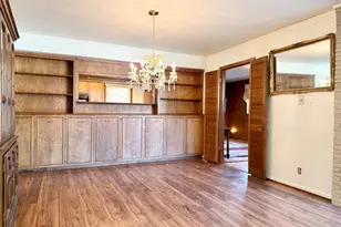 1102 N Edwards Ct, Irving, TX 75062 - Photo 7