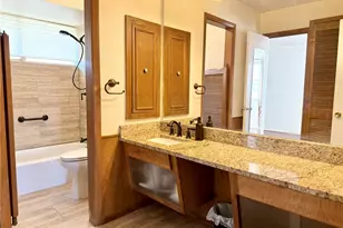 1102 N Edwards Ct, Irving, TX 75062 - Photo 13