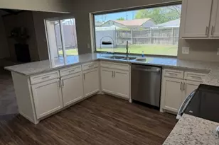 2512 Colleen Dr, Arlington, TX 76016 - Photo 7