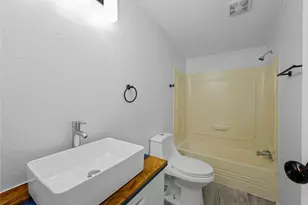 401 Barker St, Bowie, TX 76230 - Photo 19