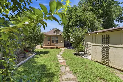 4607 Collinwood Avenue, Fort Worth, TX 76107 - Photo 33