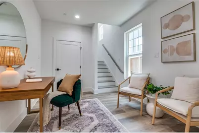 631 N Tyler Street #304, Dallas, TX 75208 - Photo 5