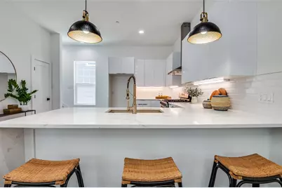 631 N Tyler Street #304, Dallas, TX 75208 - Photo 17