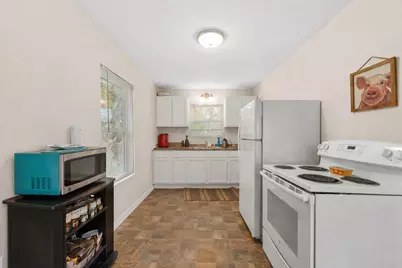 317 Ritchey Street, Gainesville, TX 76240 - Photo 11