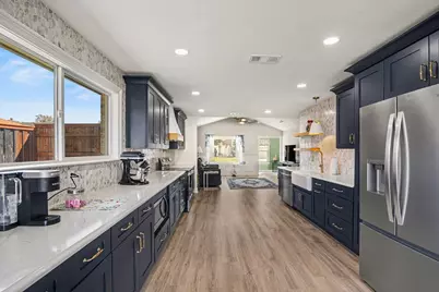 5911 Dangerfield Court, Arlington, TX 76017 - Photo 9