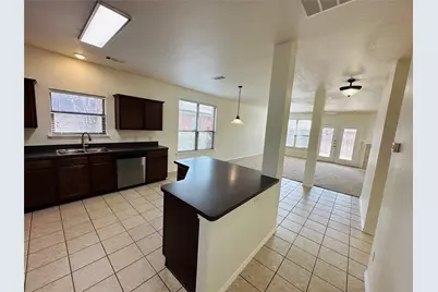 421 Sandy Creek Drive, Fort Worth, TX 76131 - Photo 7