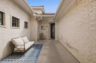 6728 Barcelona, Irving, TX 75039 - Photo 3