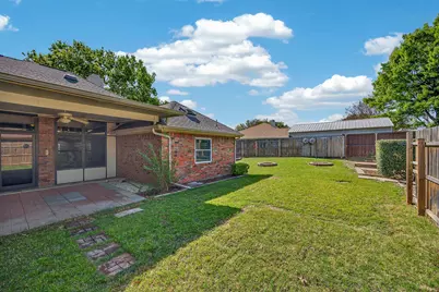 301 Raintree Drive, Highland Village, TX 75077 - Photo 11