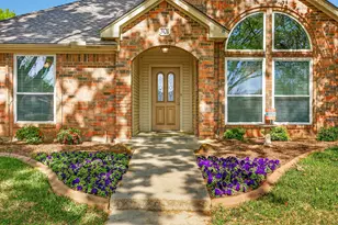 301 Raintree Dr, Highland Village, TX 75077 - Photo 5