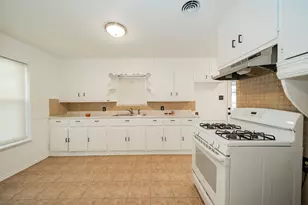 1802 Las Cruces Ln, Dallas, TX 75217 - Photo 11