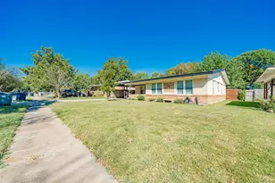 1802 Las Cruces Ln, Dallas, TX 75217 - Photo 3