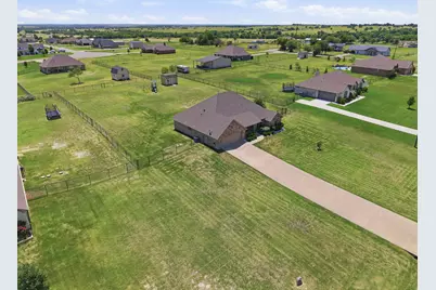 8600 County Road 1229, Godley, TX 76044 - Photo 37