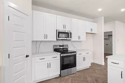 2418 Beverly Drive, Granbury, TX 76048 - Photo 7