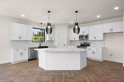 2418 Beverly Drive, Granbury, TX 76048 - Photo 9