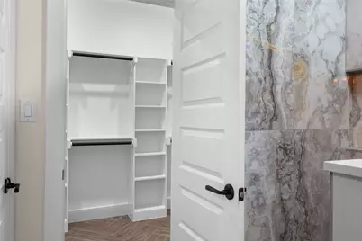 2418 Beverly Drive, Granbury, TX 76048 - Photo 21