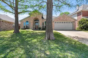 1202 Angel Fire Ln, Arlington, TX 76001 - Photo 1