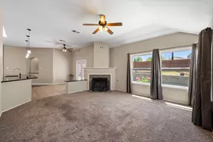 1202 Angel Fire Ln, Arlington, TX 76001 - Photo 15