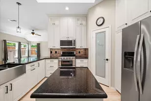 1202 Angel Fire Ln, Arlington, TX 76001 - Photo 7