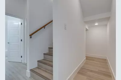 2323 Douglas Avenue, Dallas, TX 75219 - Photo 9