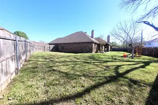 1224 Eagle Lake Dr, Azle, TX 76020 - Photo 35