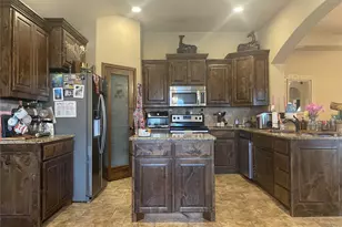 1224 Eagle Lake Dr, Azle, TX 76020 - Photo 5