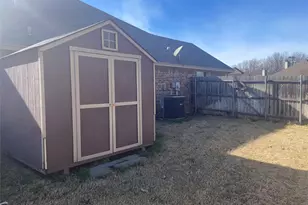 1224 Eagle Lake Dr, Azle, TX 76020 - Photo 37