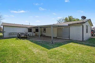 105 E Park Street, Little Elm, TX 75068 - Photo 7