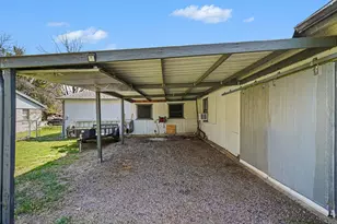 105 E Park St, Little Elm, TX 75068 - Photo 11