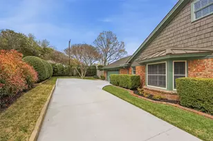 3908 Thistle Ln, Fort Worth, TX 76109 - Photo 37