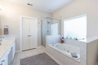 8678 Glen Hollow Drive, Fort Worth, TX 76179 - Photo 17