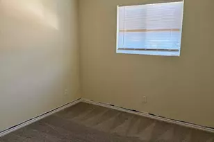 512 Bellevue Ln, Arlington, TX 76012 - Photo 17