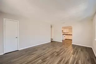 1018 S Murray St, McKinney, TX 75069 - Photo 3