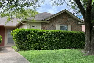 1435 Brook Meadow Cir, Lancaster, TX 75134 - Photo 1