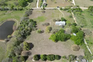 7817 County Rd 1204, Rio Vista, TX 76093 - Photo 17