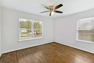 1646 Briarcliff Road, Dallas, TX 75235 - Photo 25